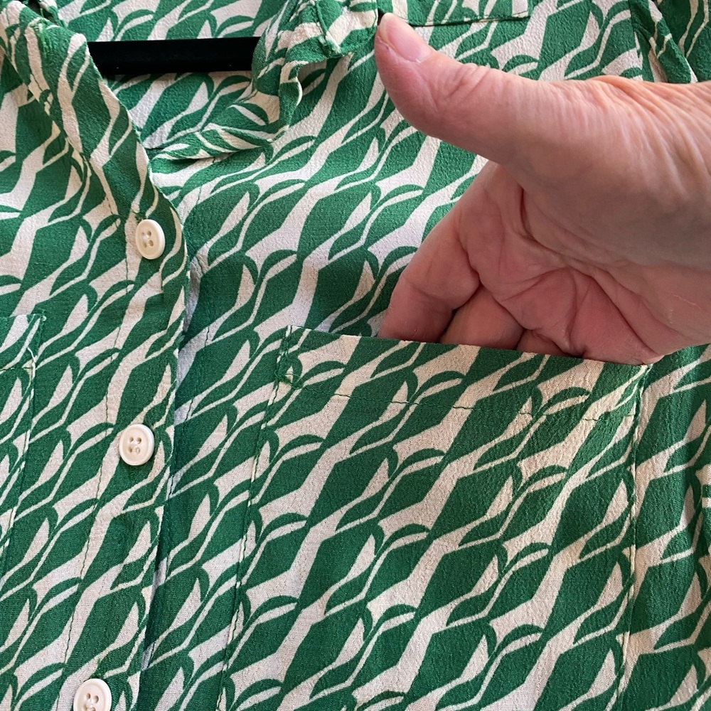 Zara vibrant green and cream colored geometric print midi dress - Picture 9 of 10
